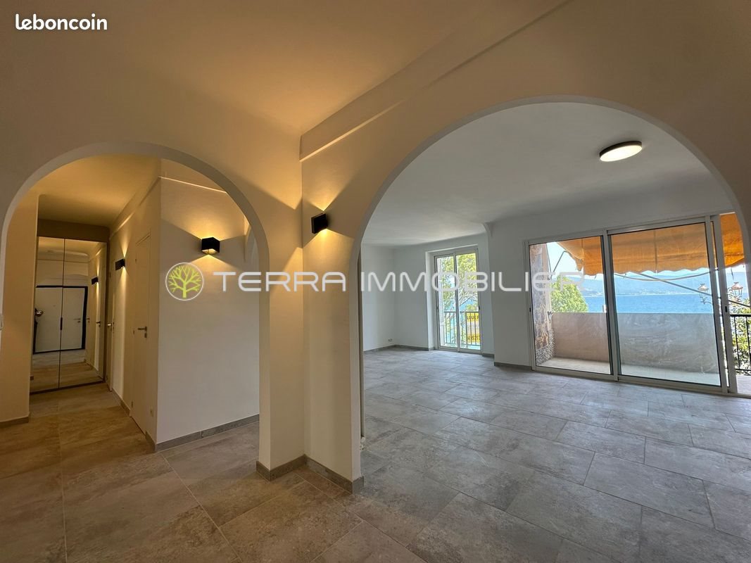 Appartement à louer, 85m², Ajaccio