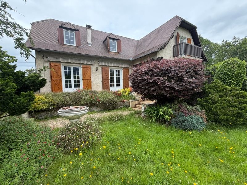 Maison à vendre, 163m², Lestelle-Bétharram