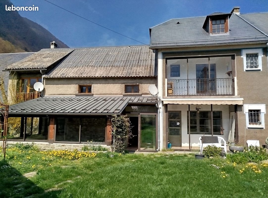Maison à louer, 219m², Campan