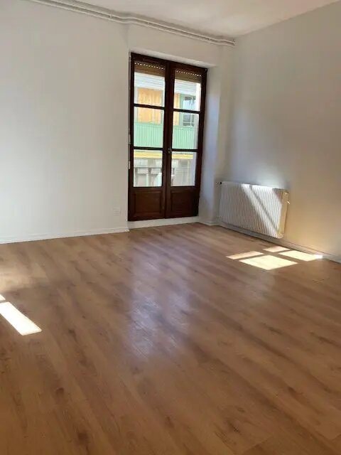 Appartement à louer, 59m², Bagnères-de-Bigorre