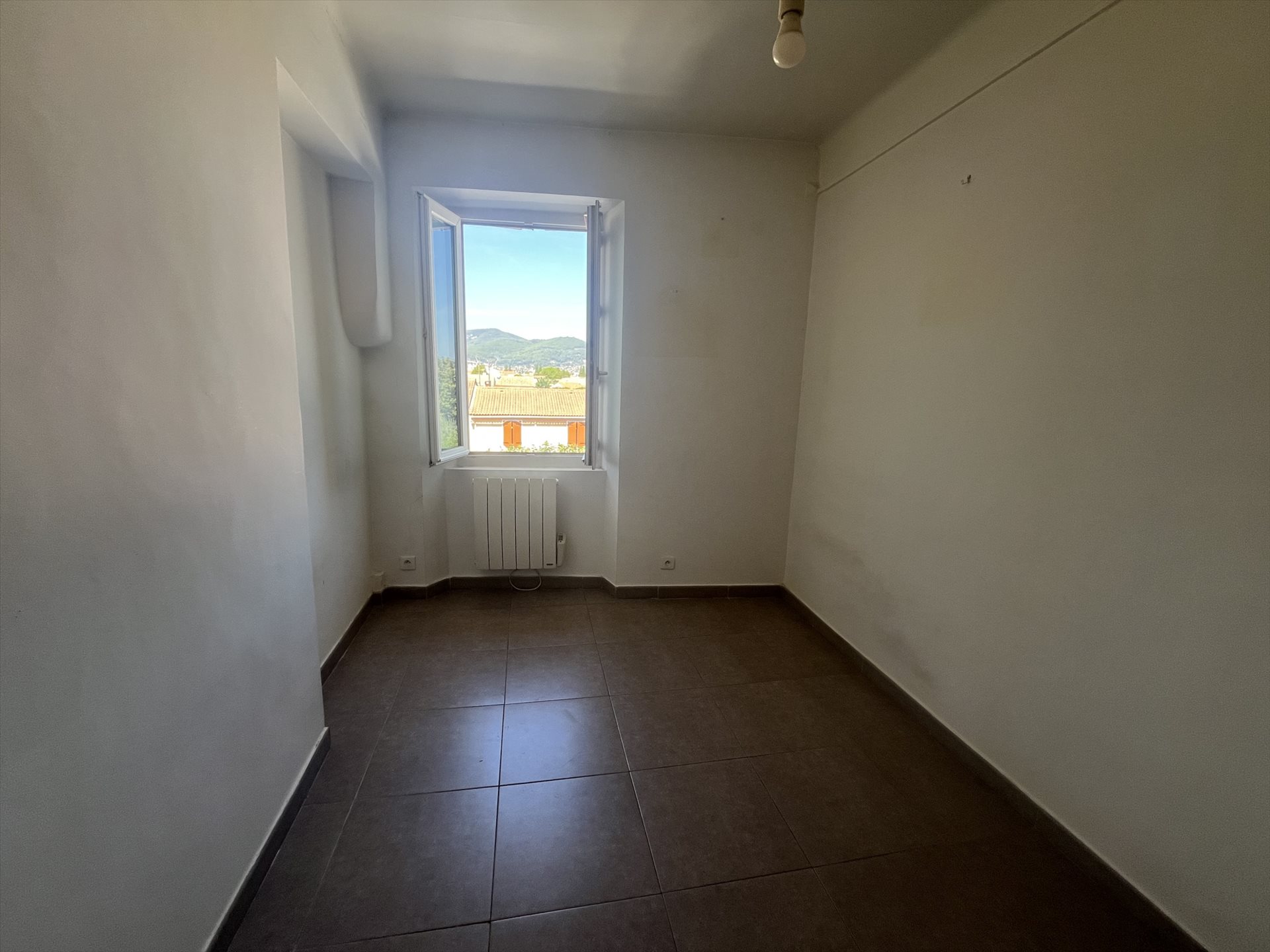 Appartement à louer, 52m², La Crau
