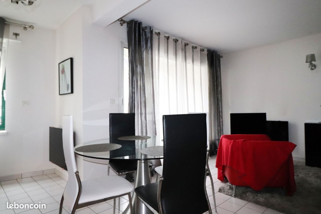 Appartement à louer, 79m², Tours