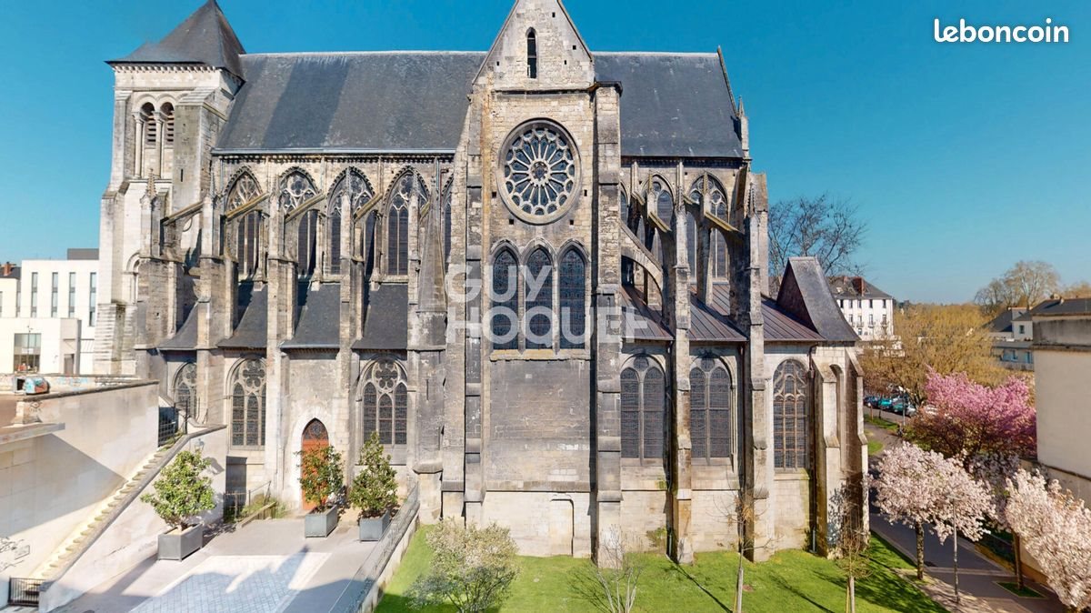 Appartement à louer, 78m², Tours