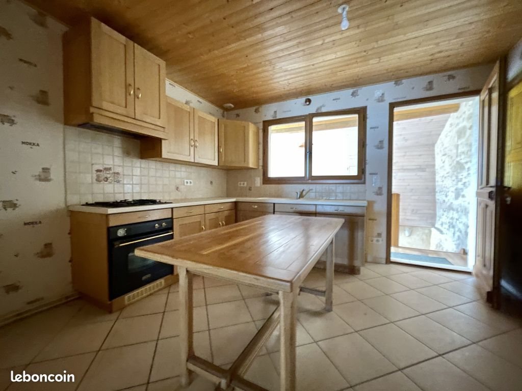 Appartement à louer, 88m², Meillonnas