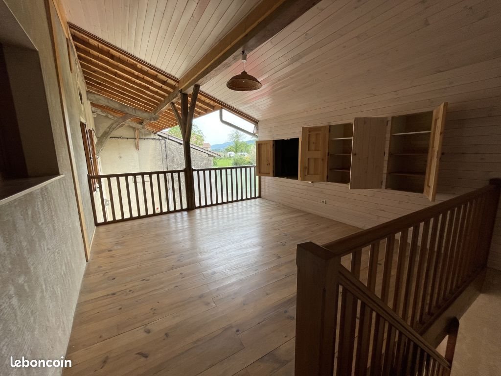 Appartement à louer, 88m², Meillonnas