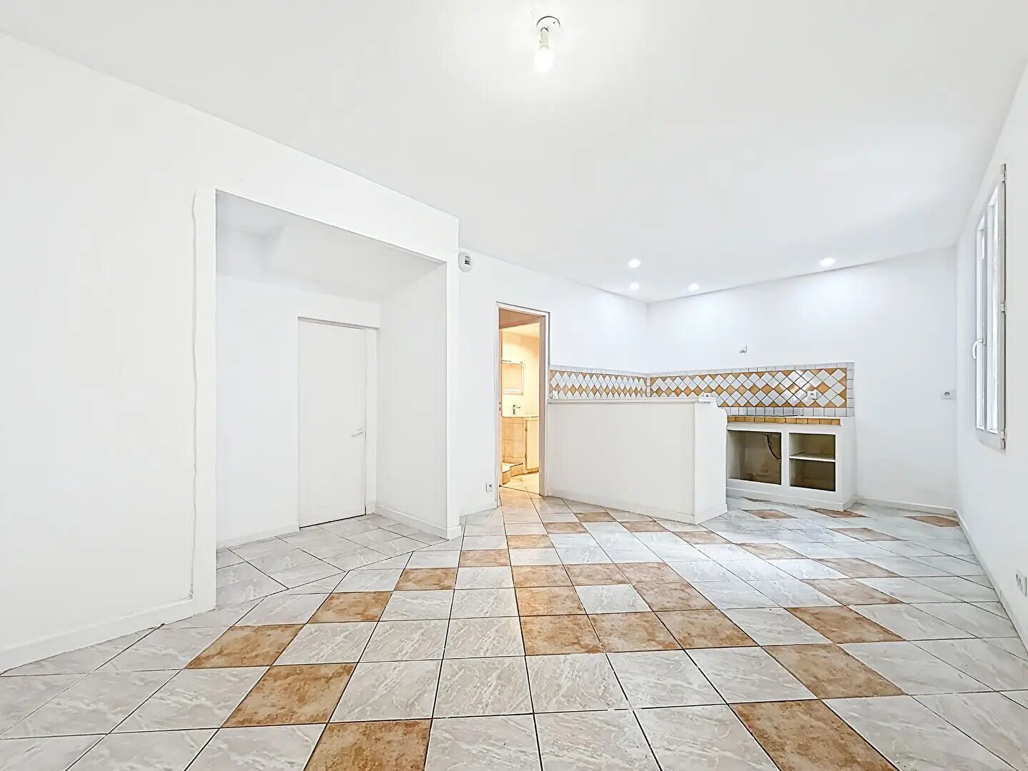 Appartement à vendre, 43m², Aubagne
