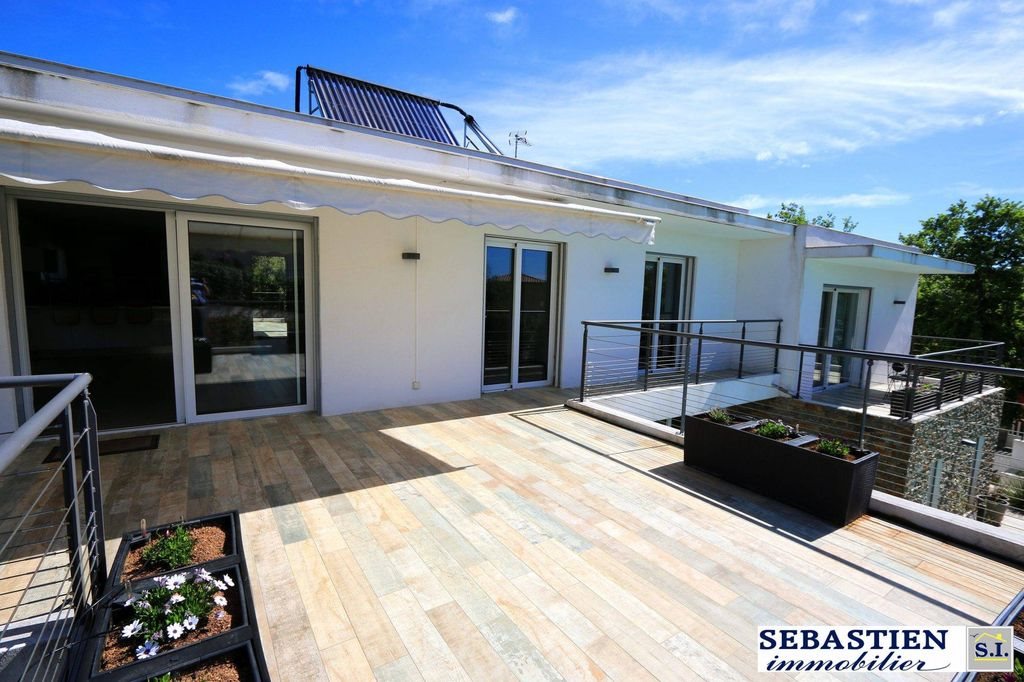Appartement à vendre, 83m², Fréjus
