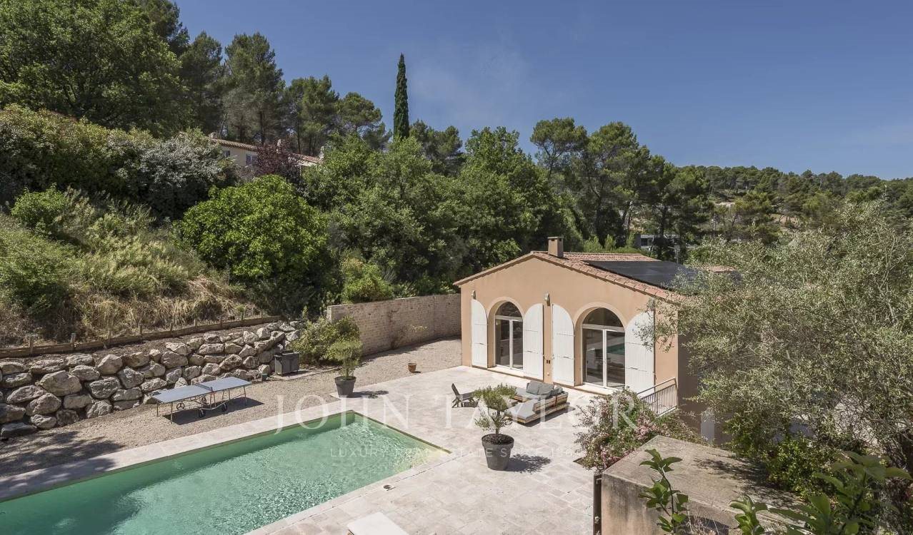 Maison à vendre, 300m², Saint-Marc-Jaumegarde