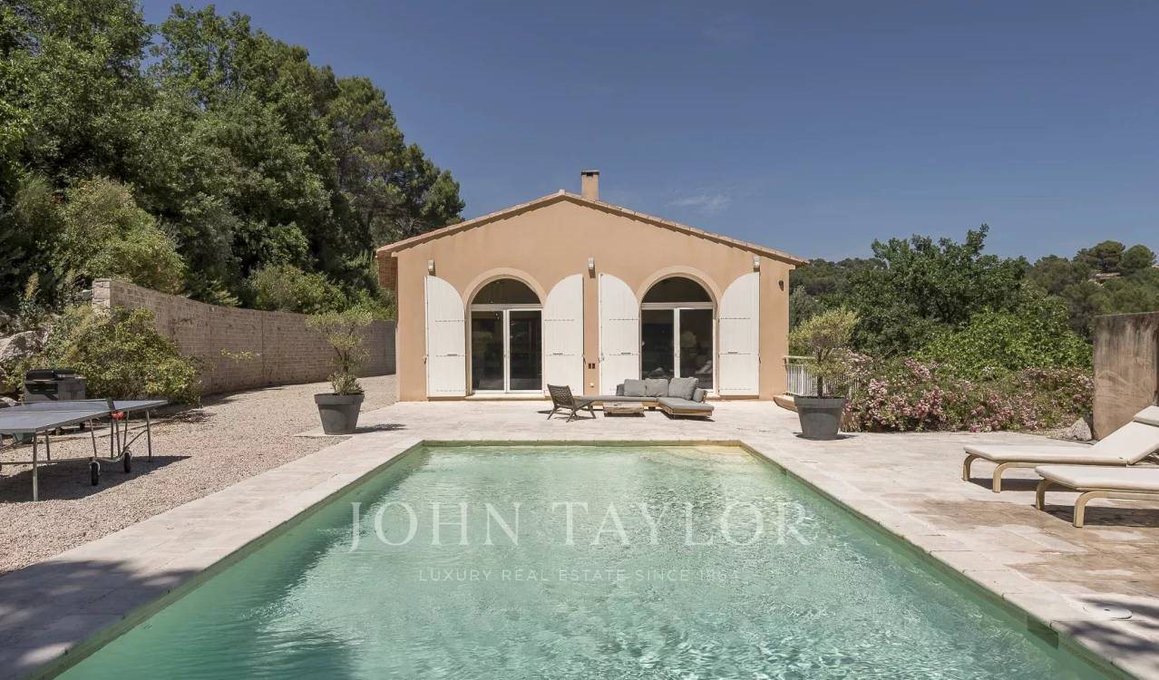 Maison à vendre, 300m², Saint-Marc-Jaumegarde