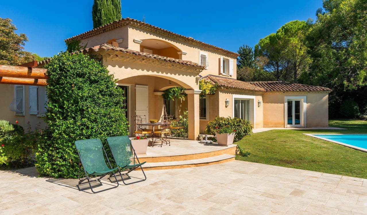Maison à vendre, 200m², Ventabren