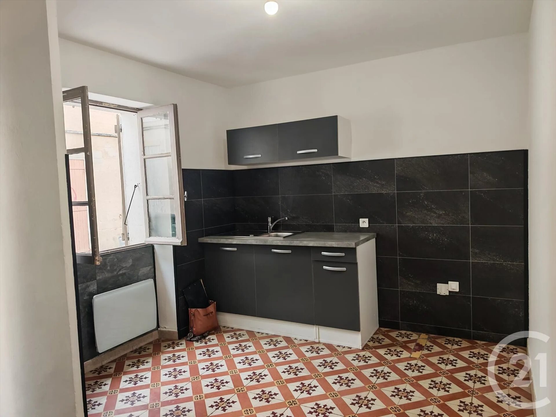 Maison à louer, 61m², Trets