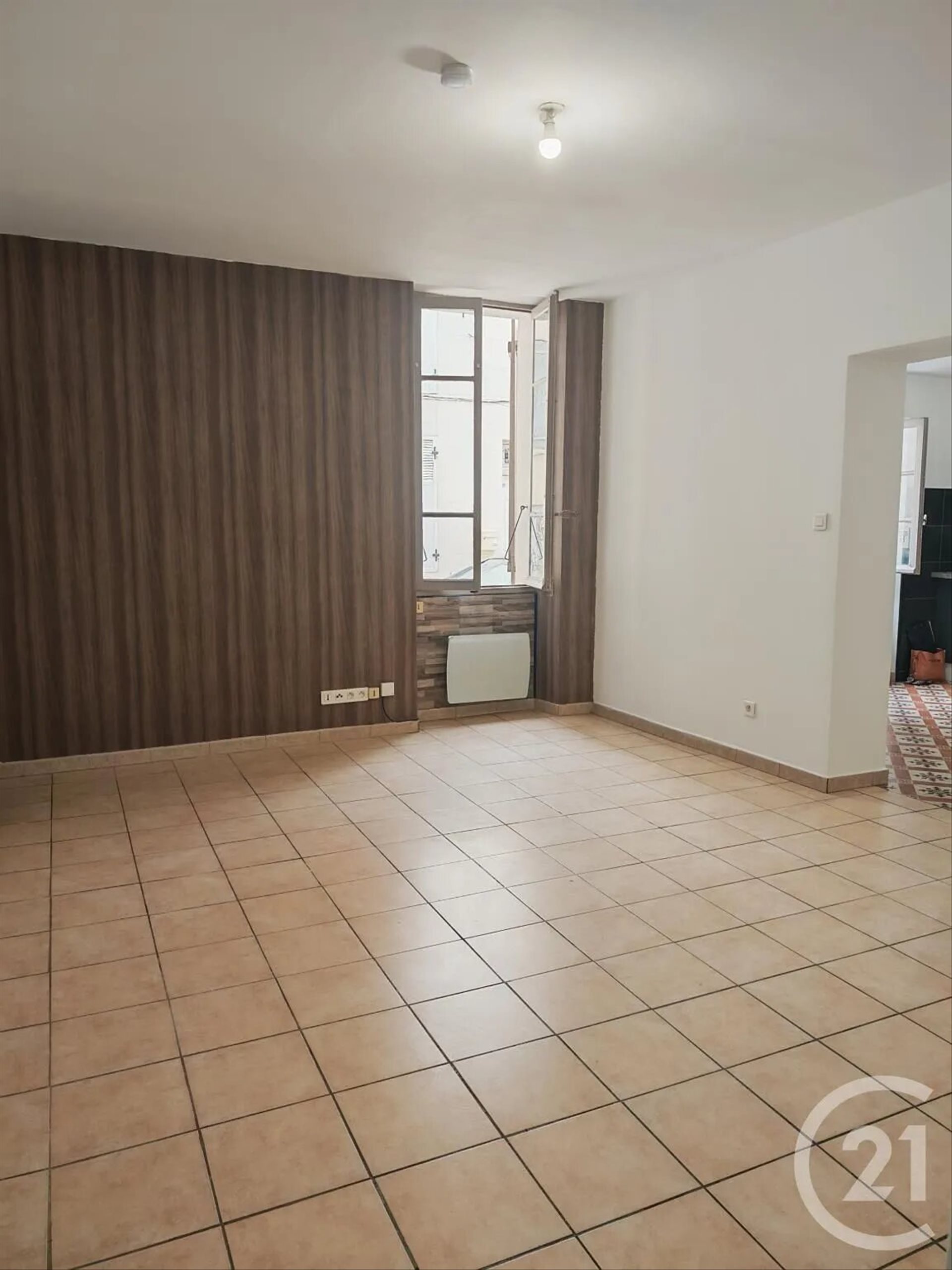 Maison à louer, 61m², Trets