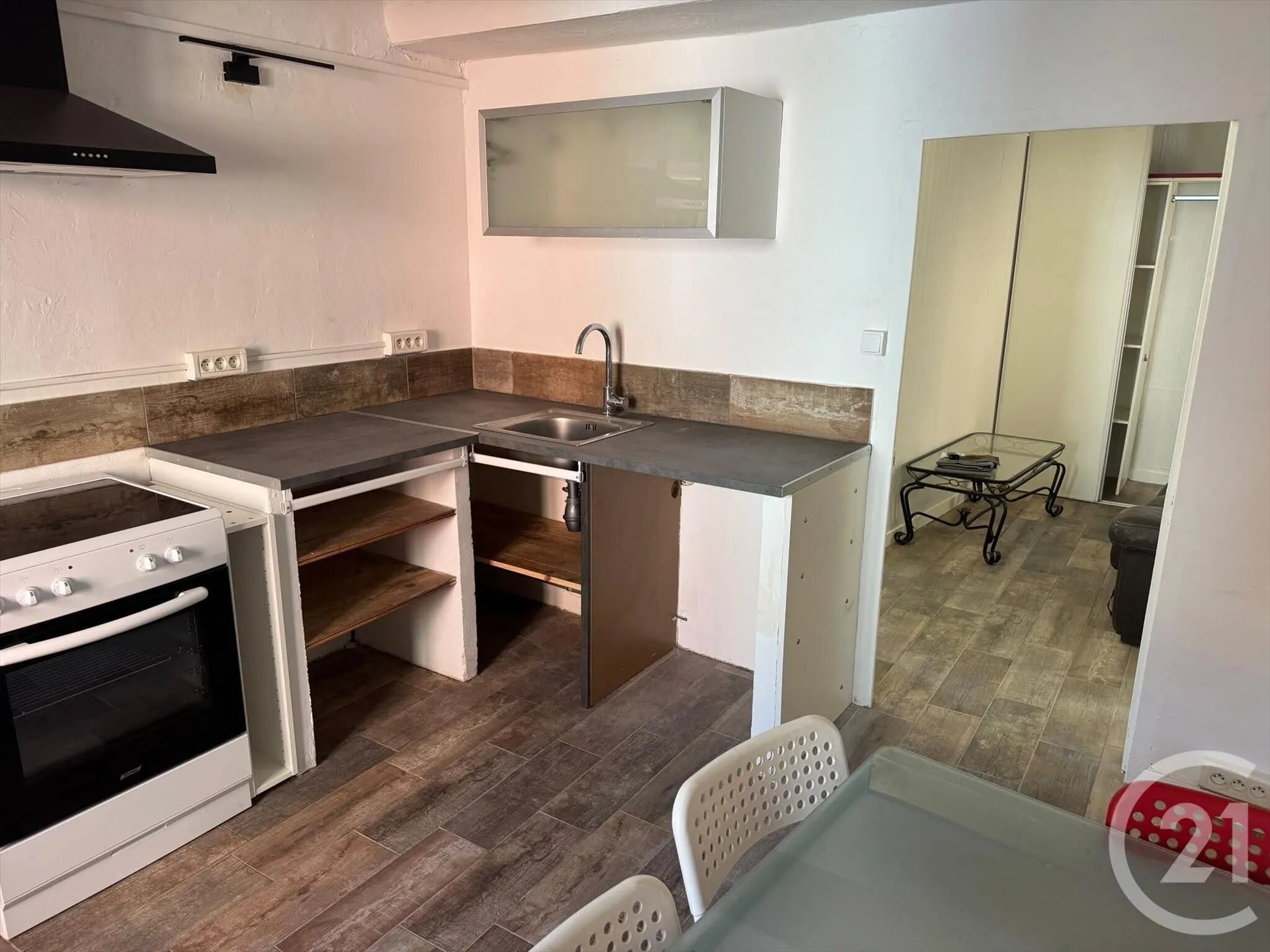 Appartement à louer, 32m², Barjols