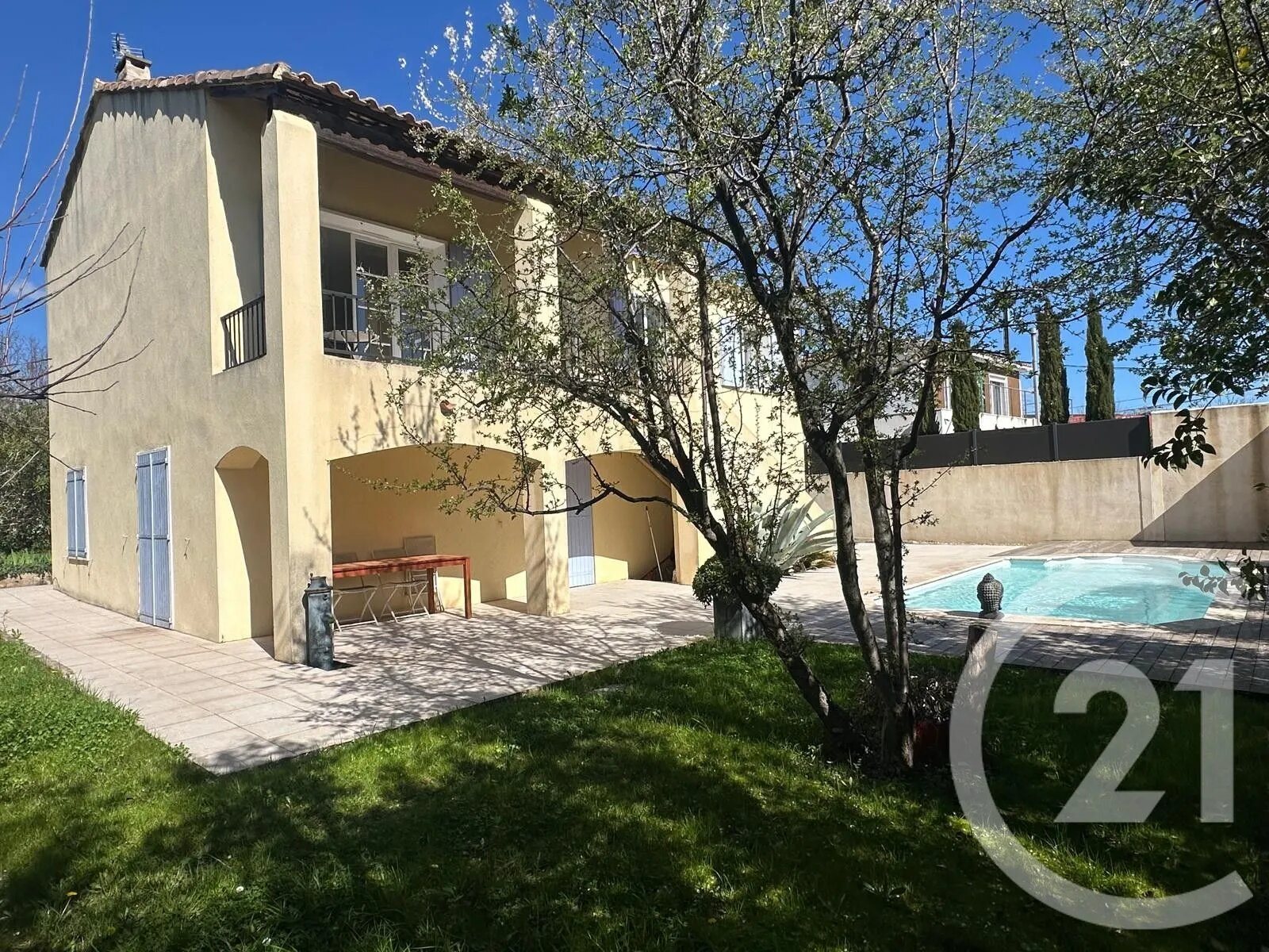 Maison à vendre, 150m², Pourrières
