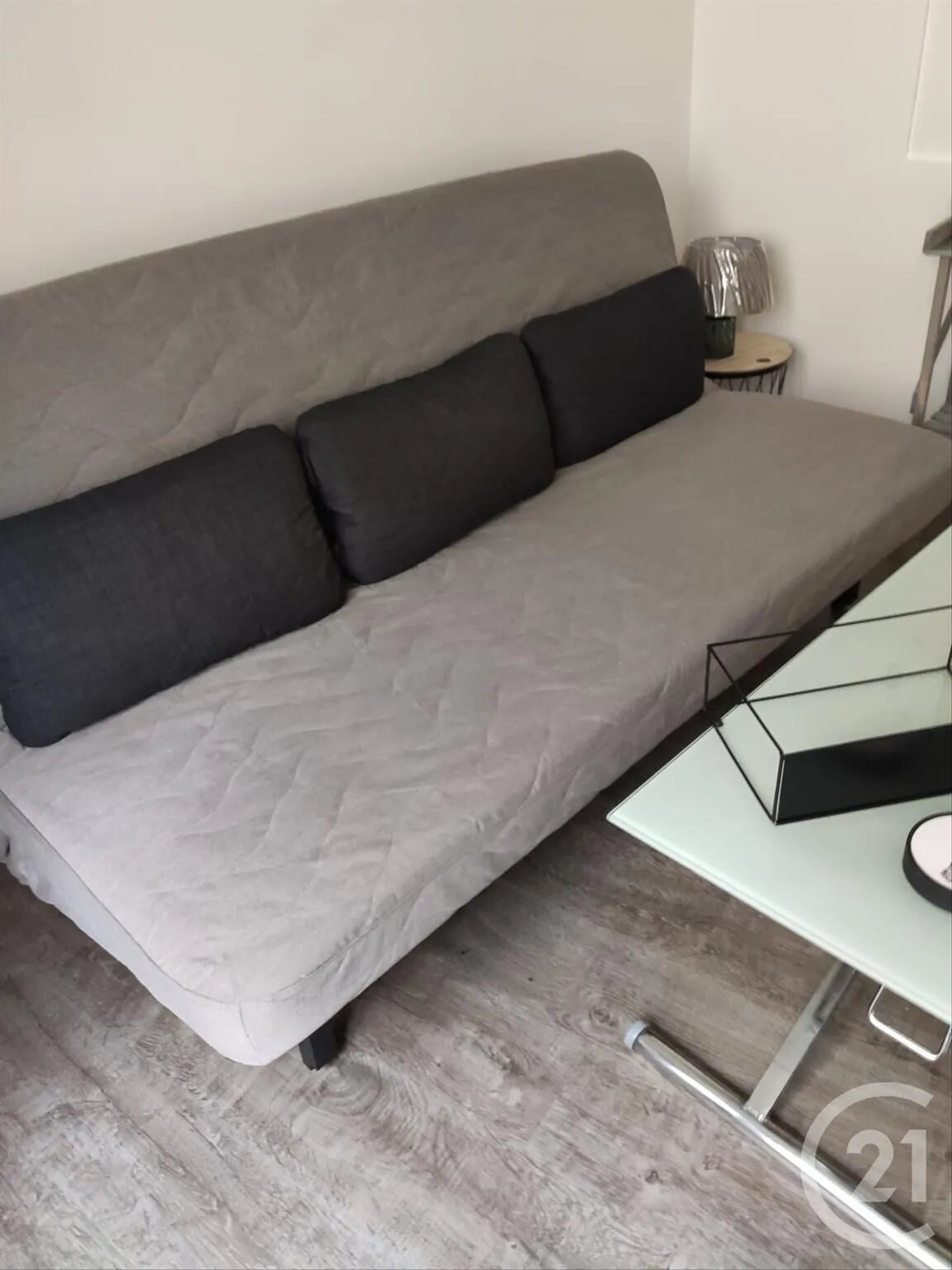 Appartement à louer, 19m², Trets