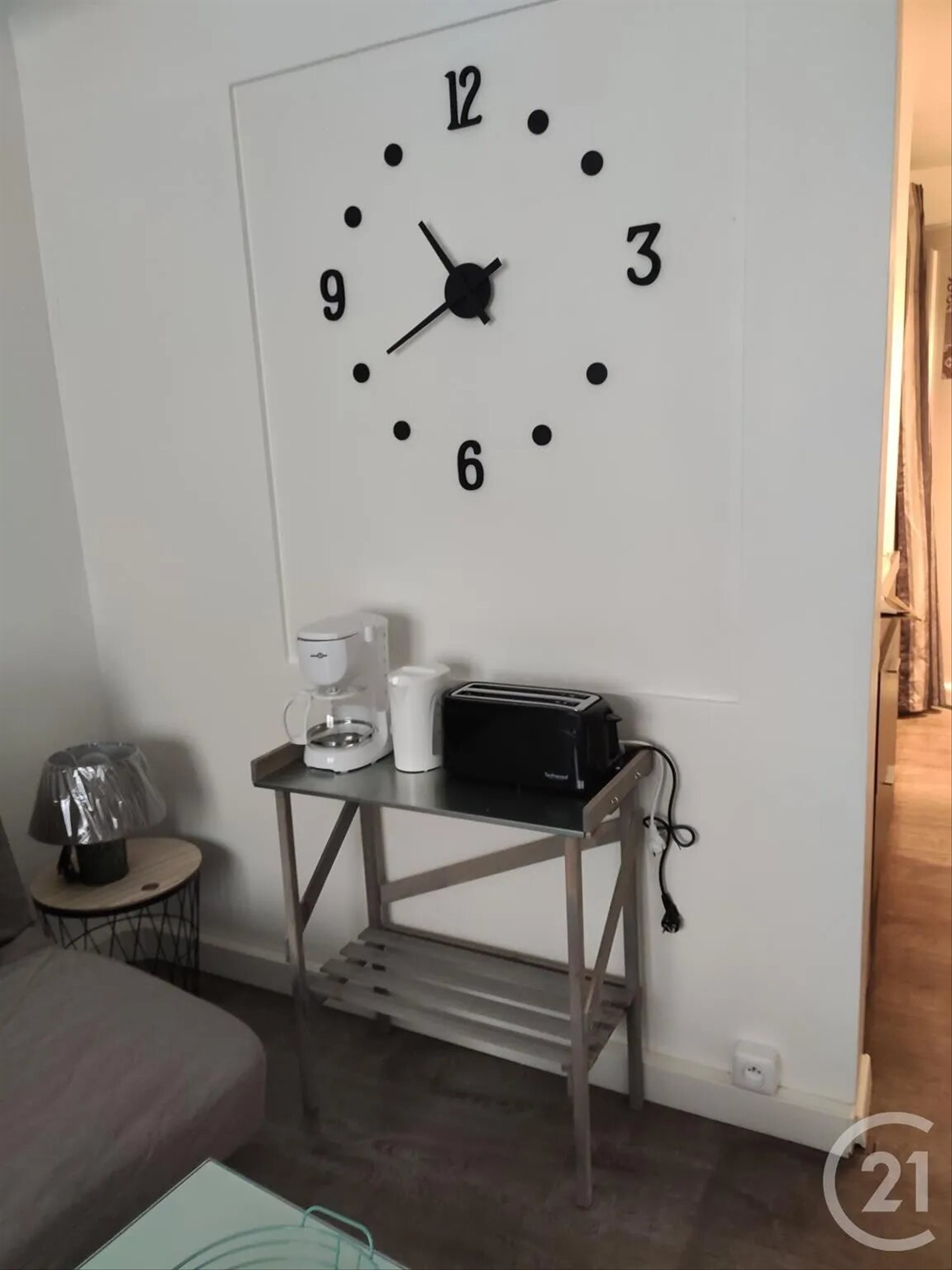 Appartement à louer, 19m², Trets