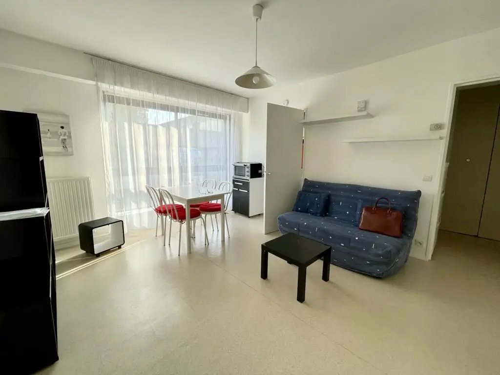 Appartement à louer, 24m², La Rochelle