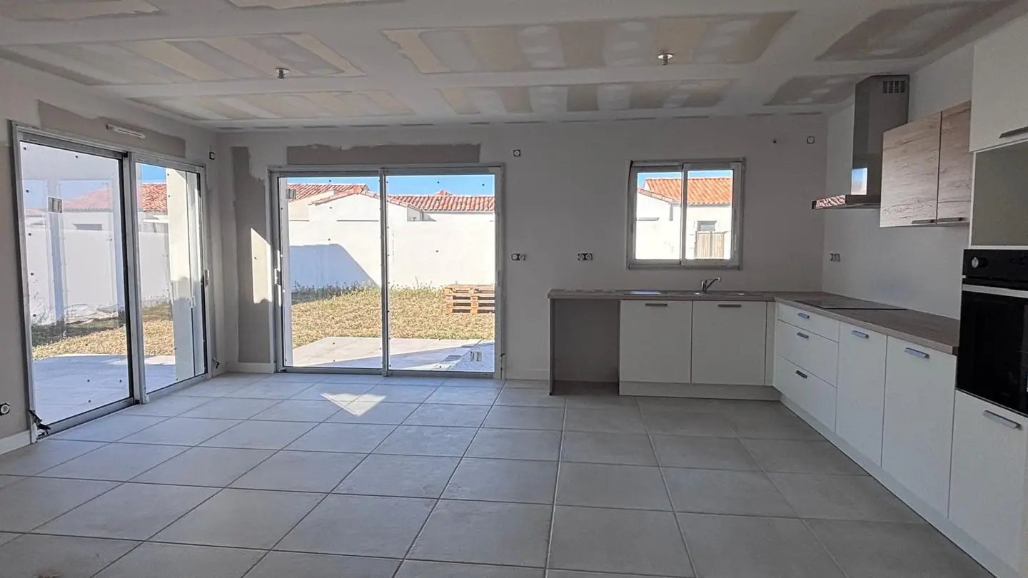 Maison à louer, 101m², Bourgneuf