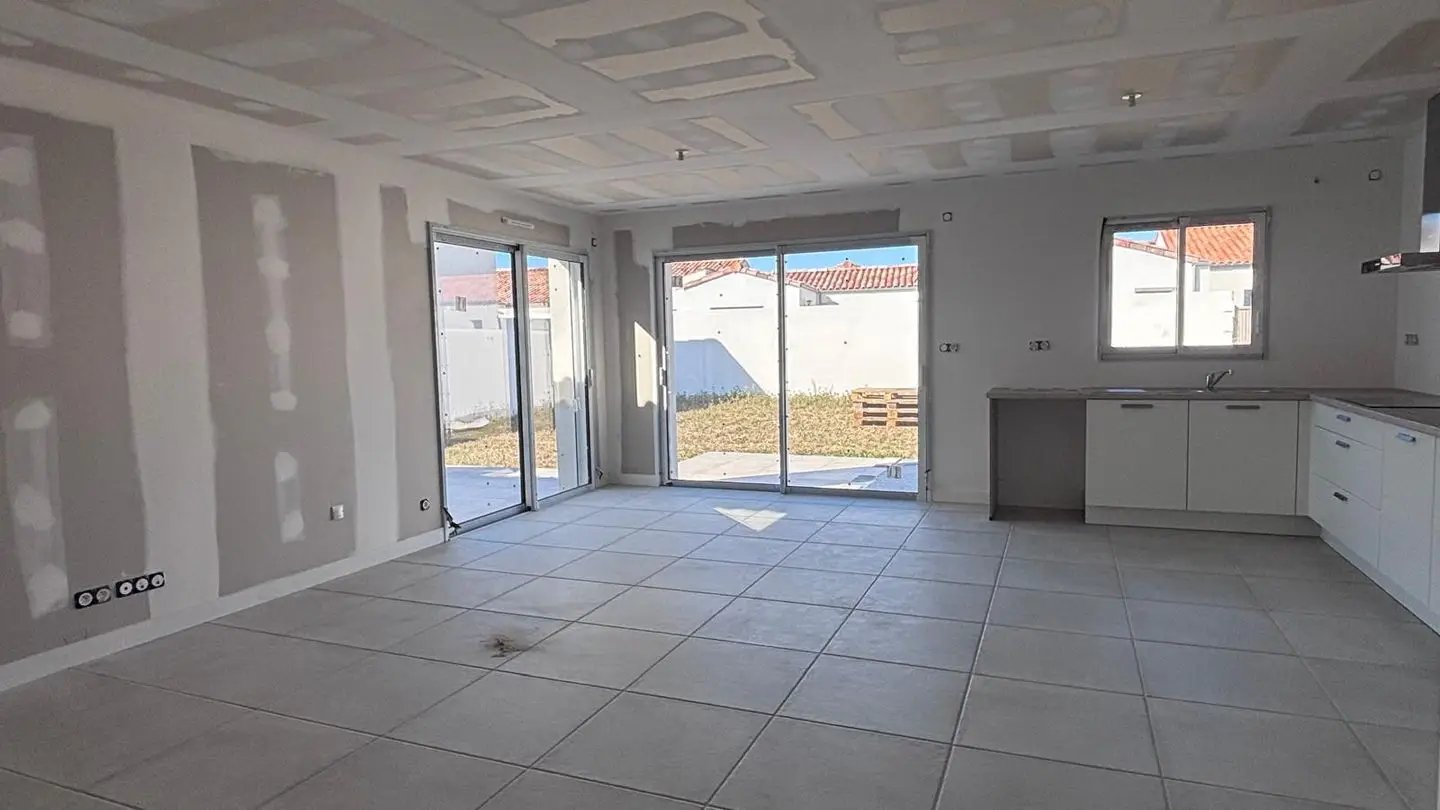 Maison à louer, 101m², Bourgneuf