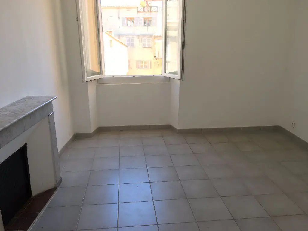 Appartement à louer, 45m², Ajaccio