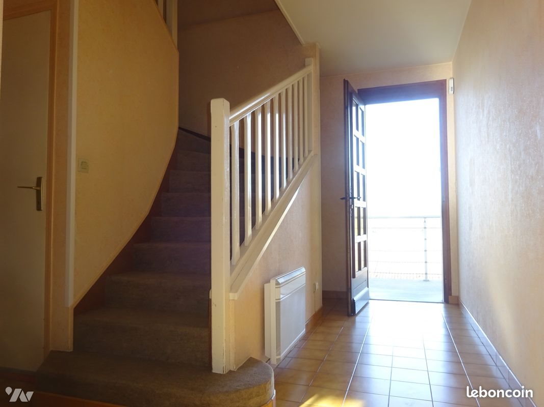 Maison à louer, 100m², Arcisses