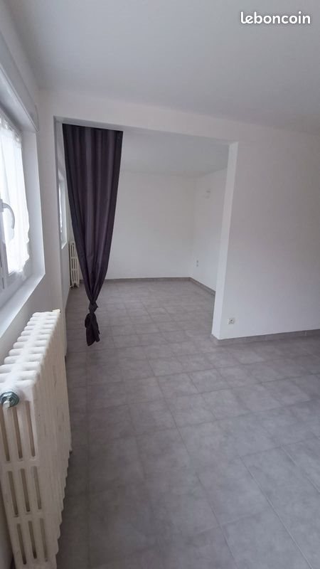 Appartement à louer, 64m², Ménilles