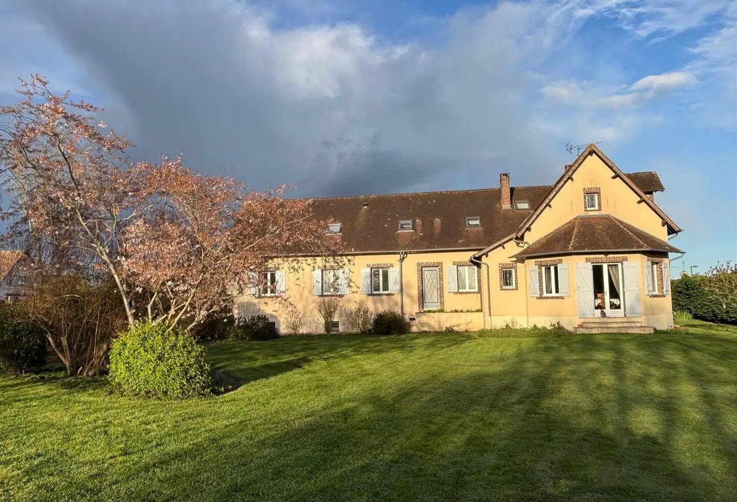 Maison à vendre, 357m², Brezolles