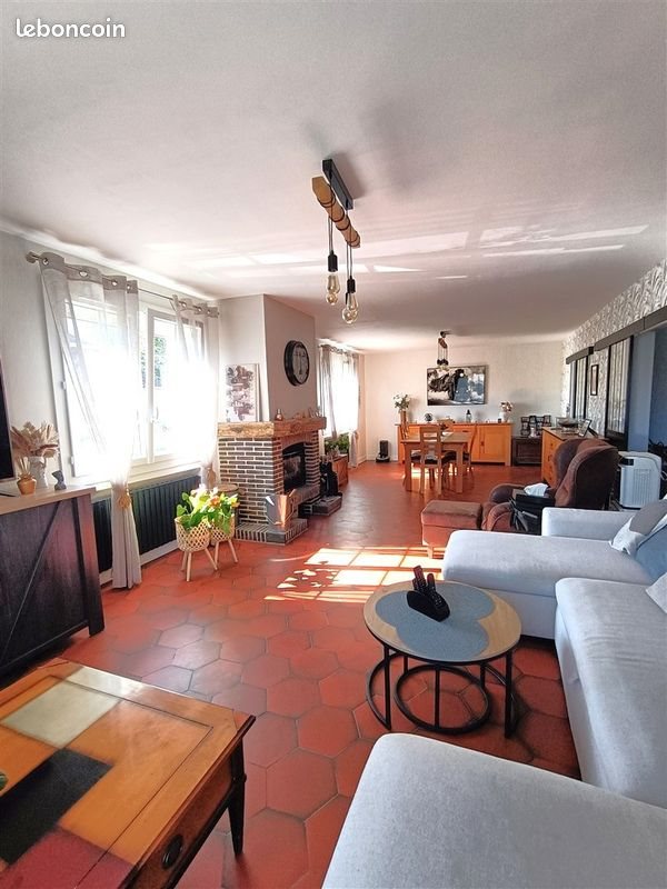Maison à vendre, 179m², Brezolles
