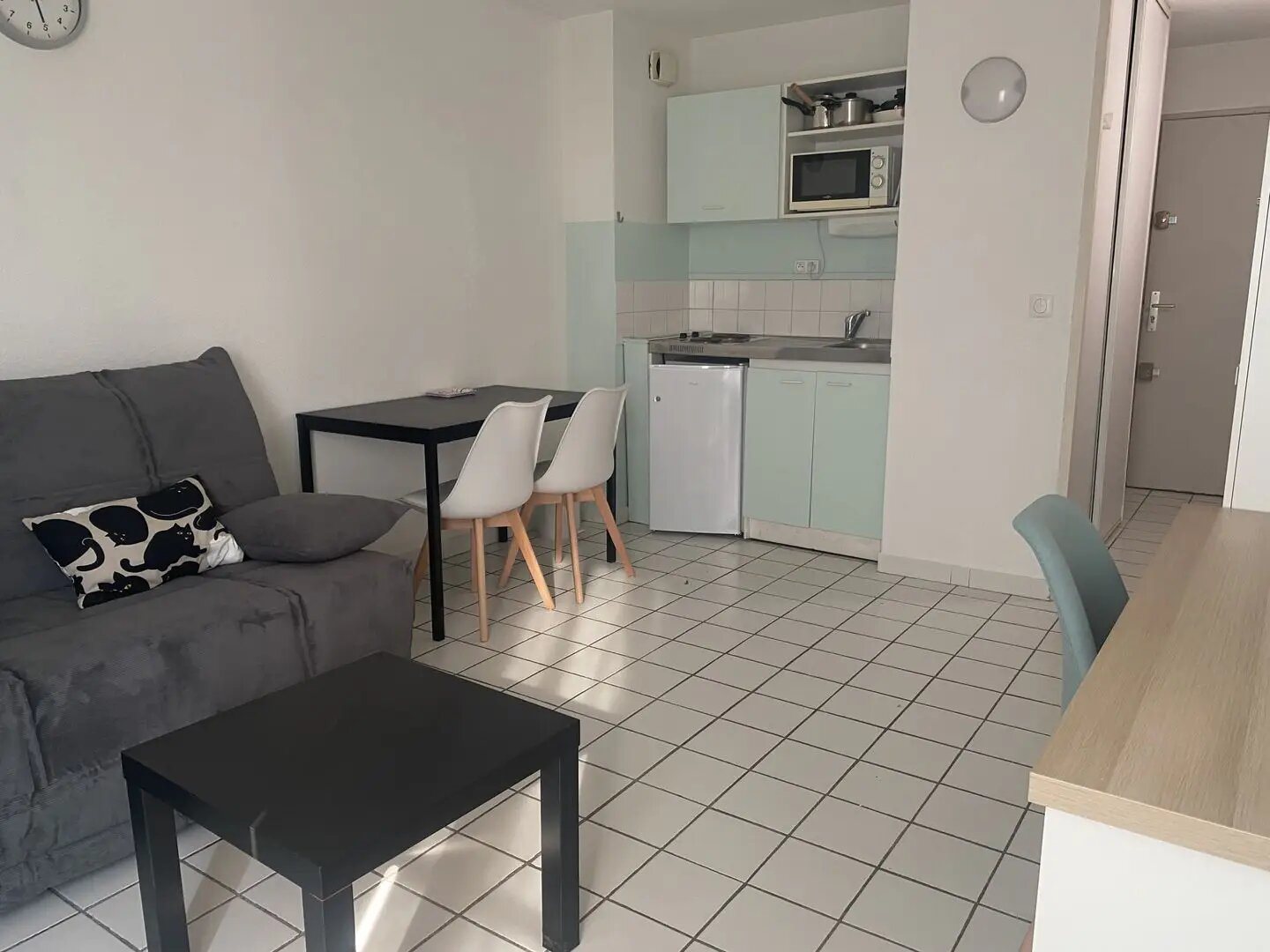 Appartement à louer, 21m², Nîmes