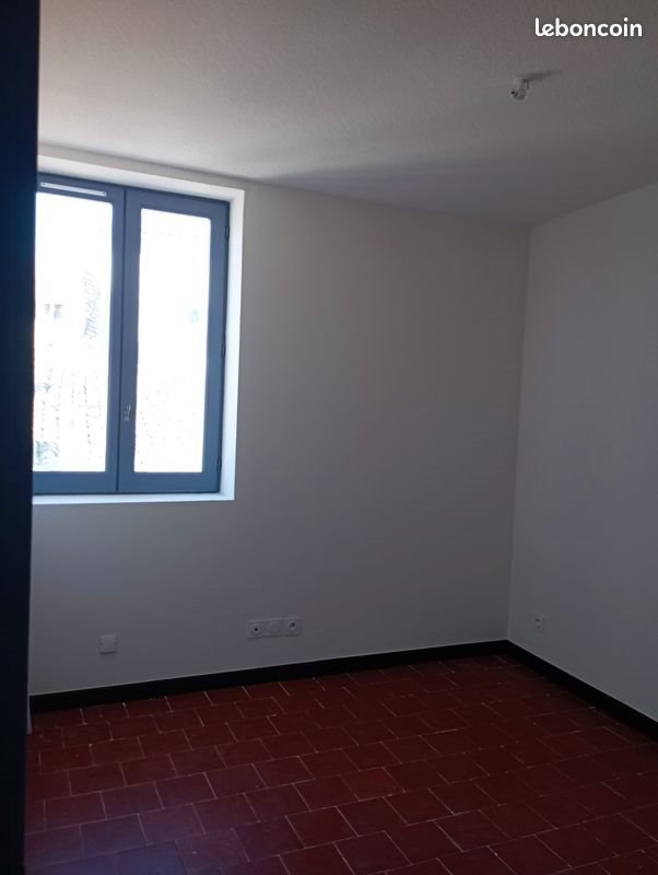 Appartement à louer, 35m², Nîmes