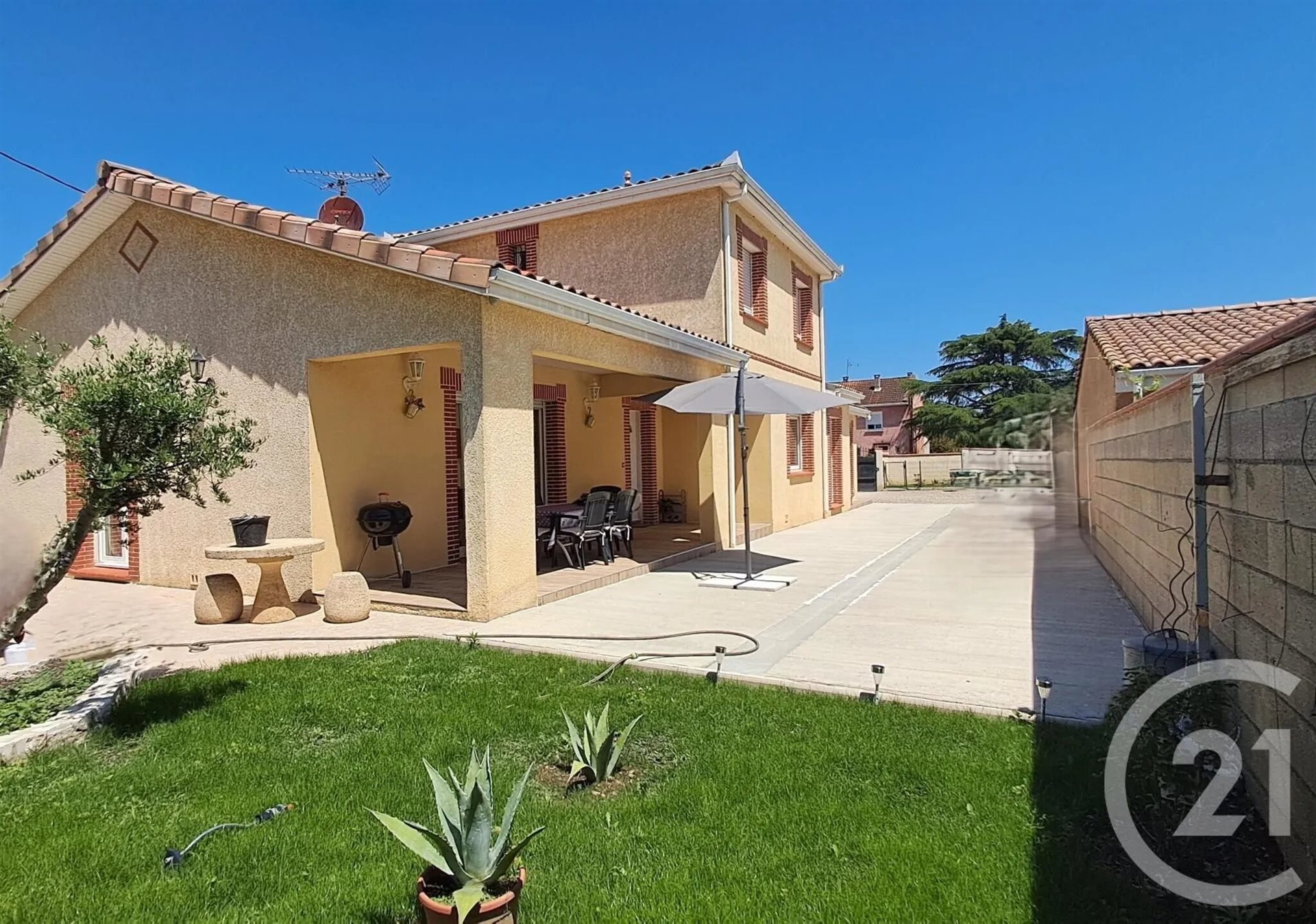 Maison à vendre, 168m², Frouzins