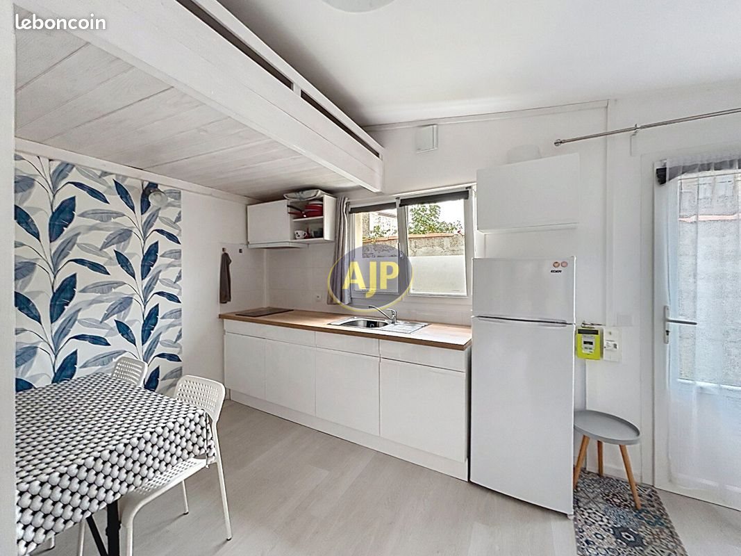 Appartement à louer, 26m², Rochefort