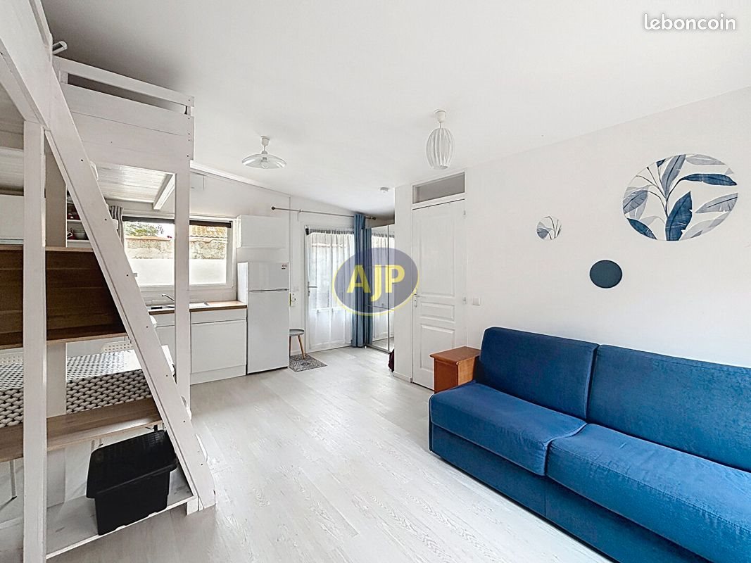 Appartement à louer, 26m², Rochefort