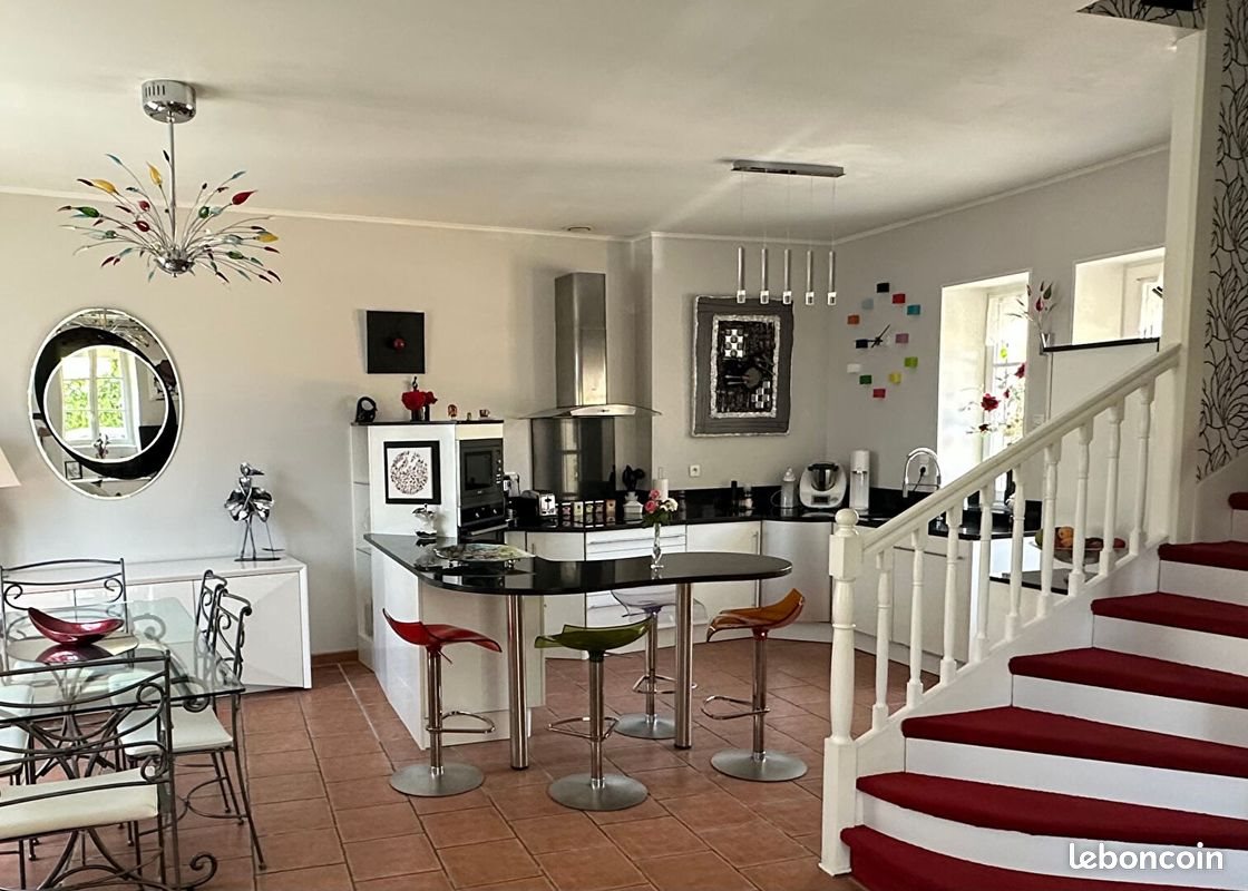 Maison à vendre, 166m², Saint-Epain