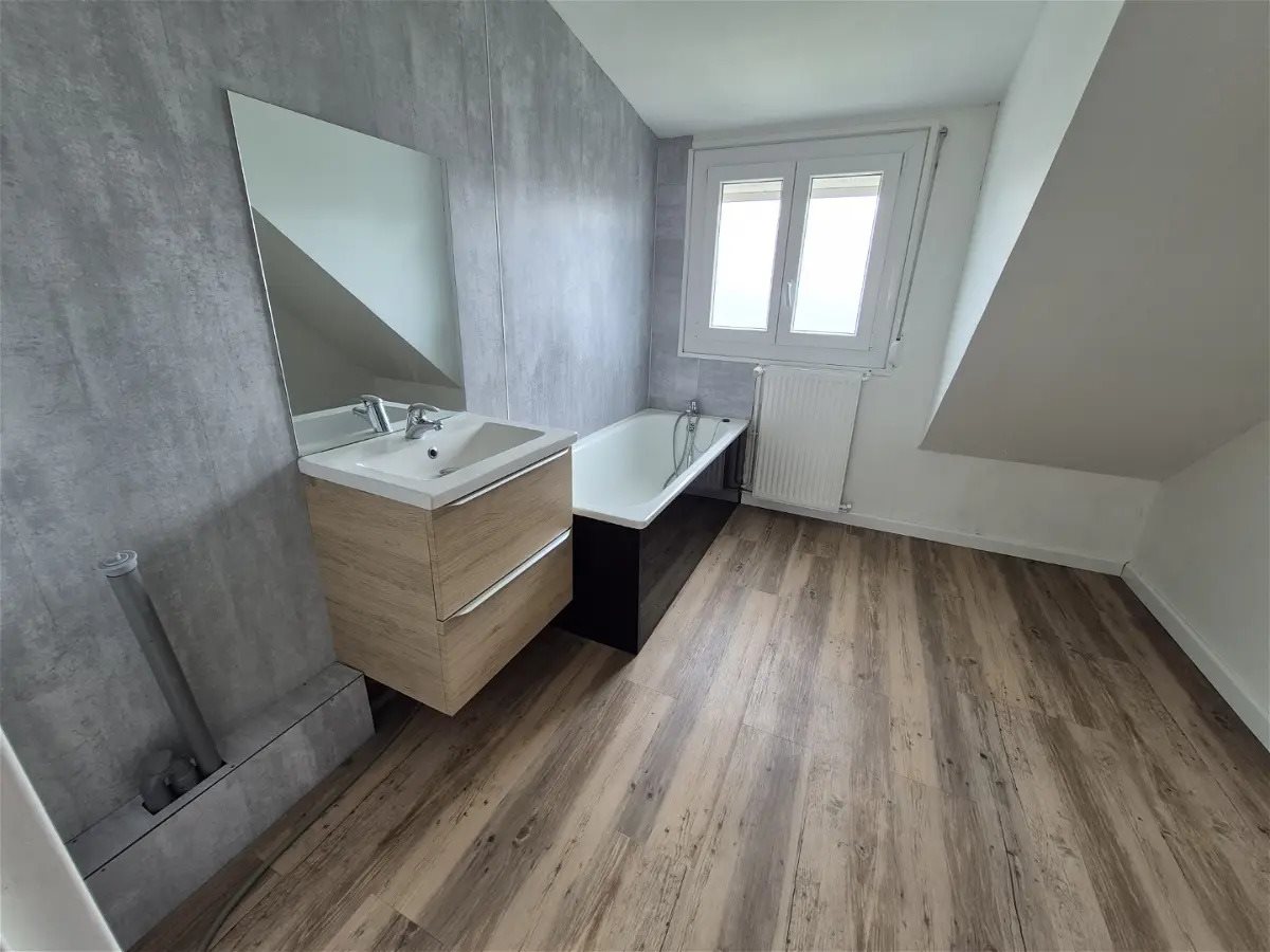 Maison à louer, 82m², Cambrai