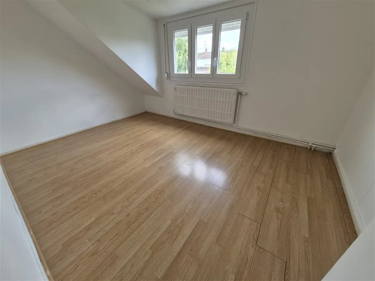 Maison à louer, 82m², Cambrai