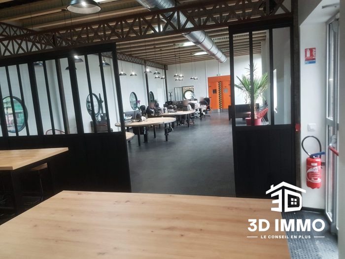 Maison à louer, 800m², Avesnes-sur-Helpe