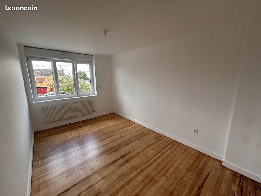 Maison à louer, 112m², Locon