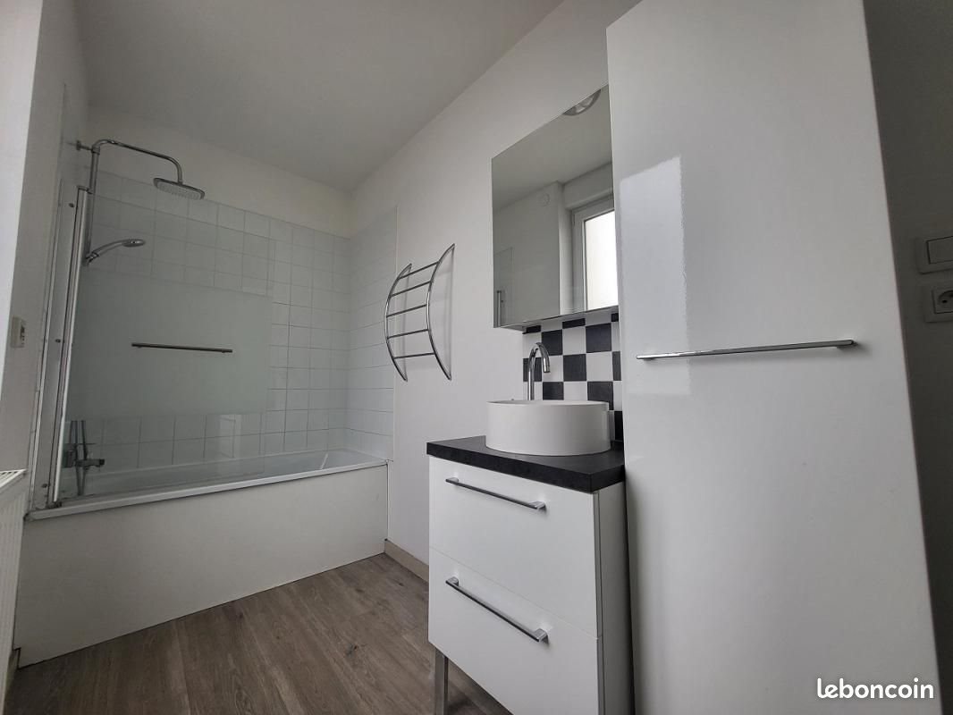 Appartement à louer, 87m², Barlin