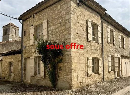 Maison 4 pièces 74 m² · à Saint-Clar · 74 m² · 97 000 €