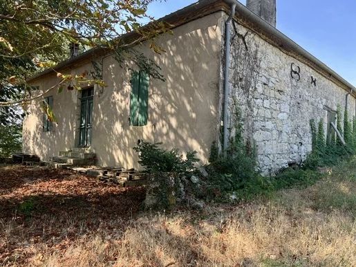 Maison 140 m² · à Astaffort · 140 m² · 137 000 €