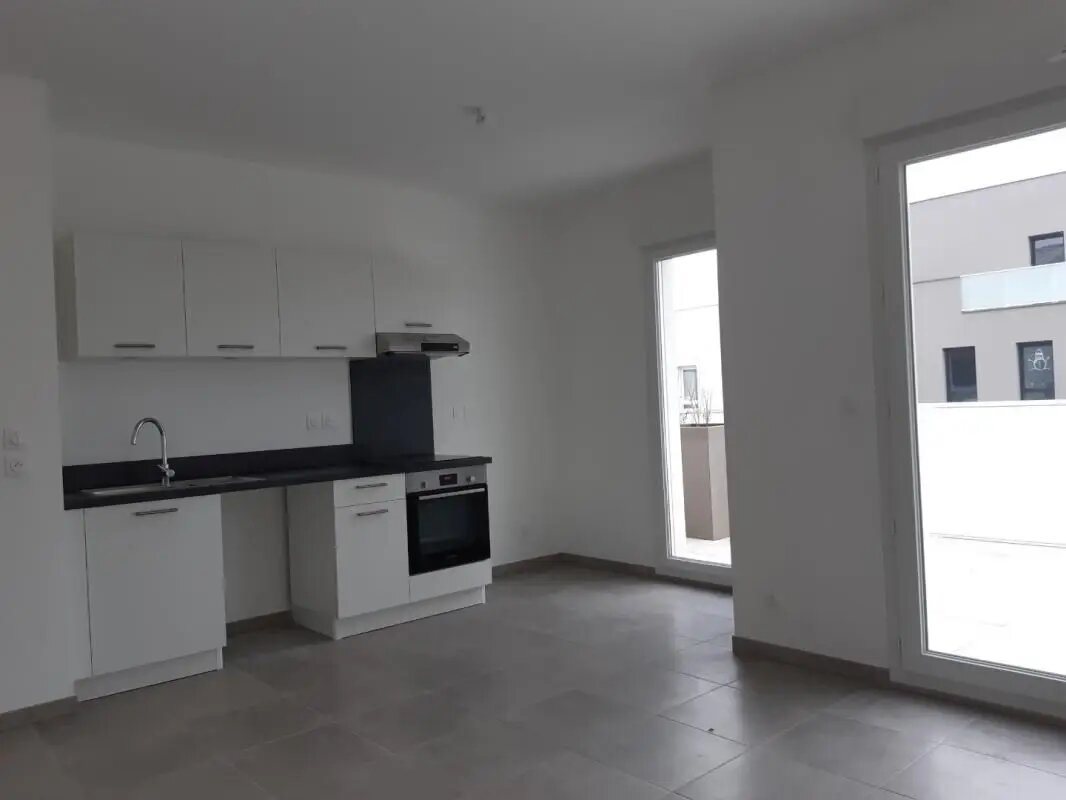 Appartement à louer, 60m², Décines-Charpieu