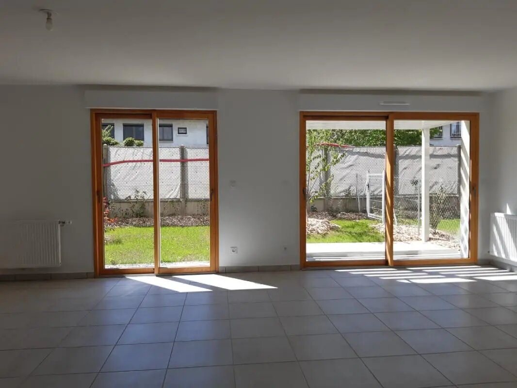Maison à louer, 96m², Décines-Charpieu