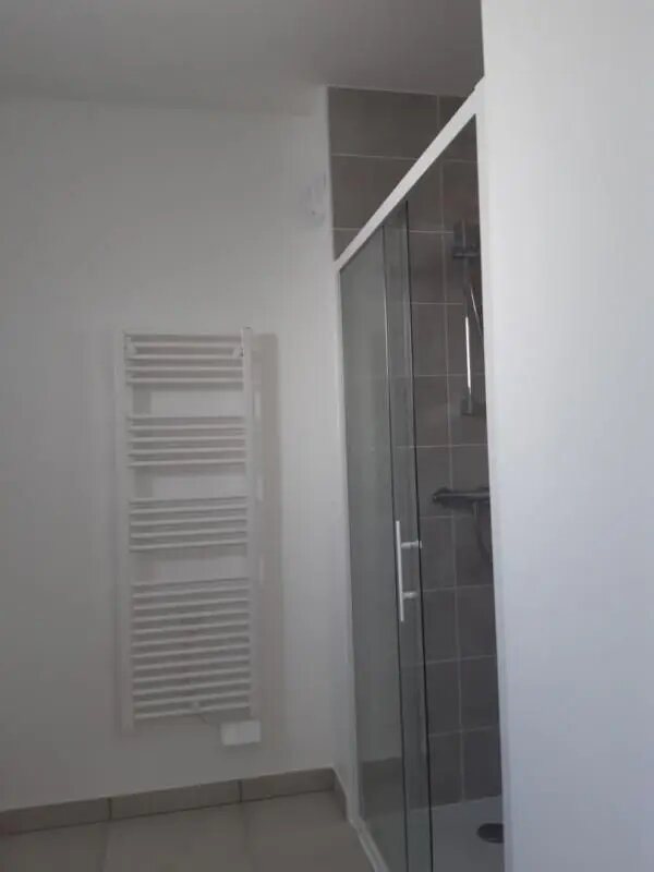 Maison à louer, 96m², Décines-Charpieu