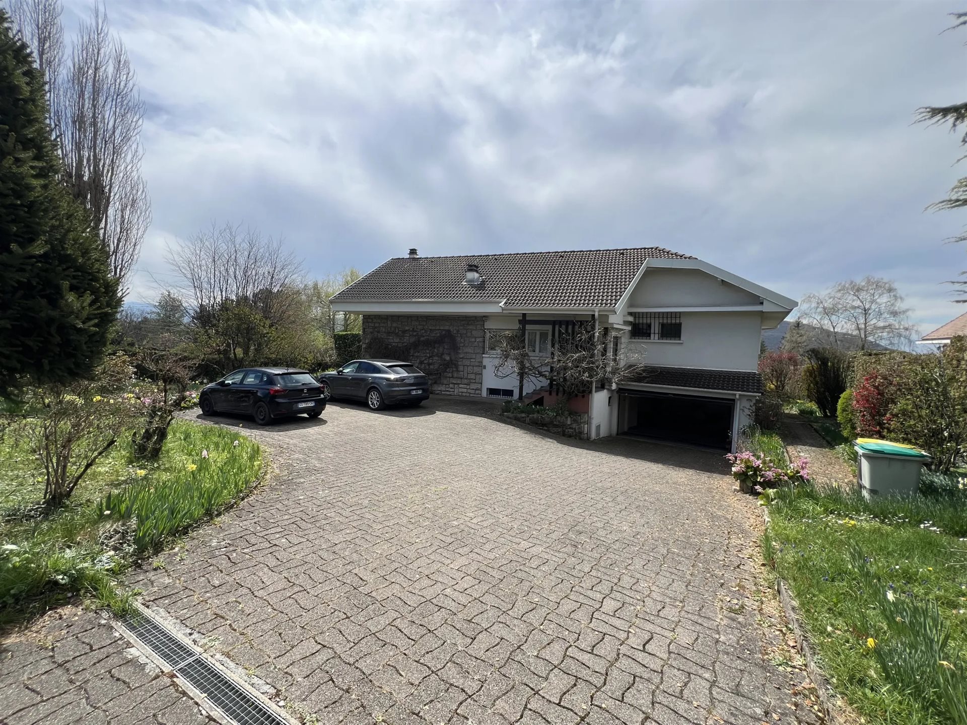 Maison à vendre, 268m², Vétraz-Monthoux