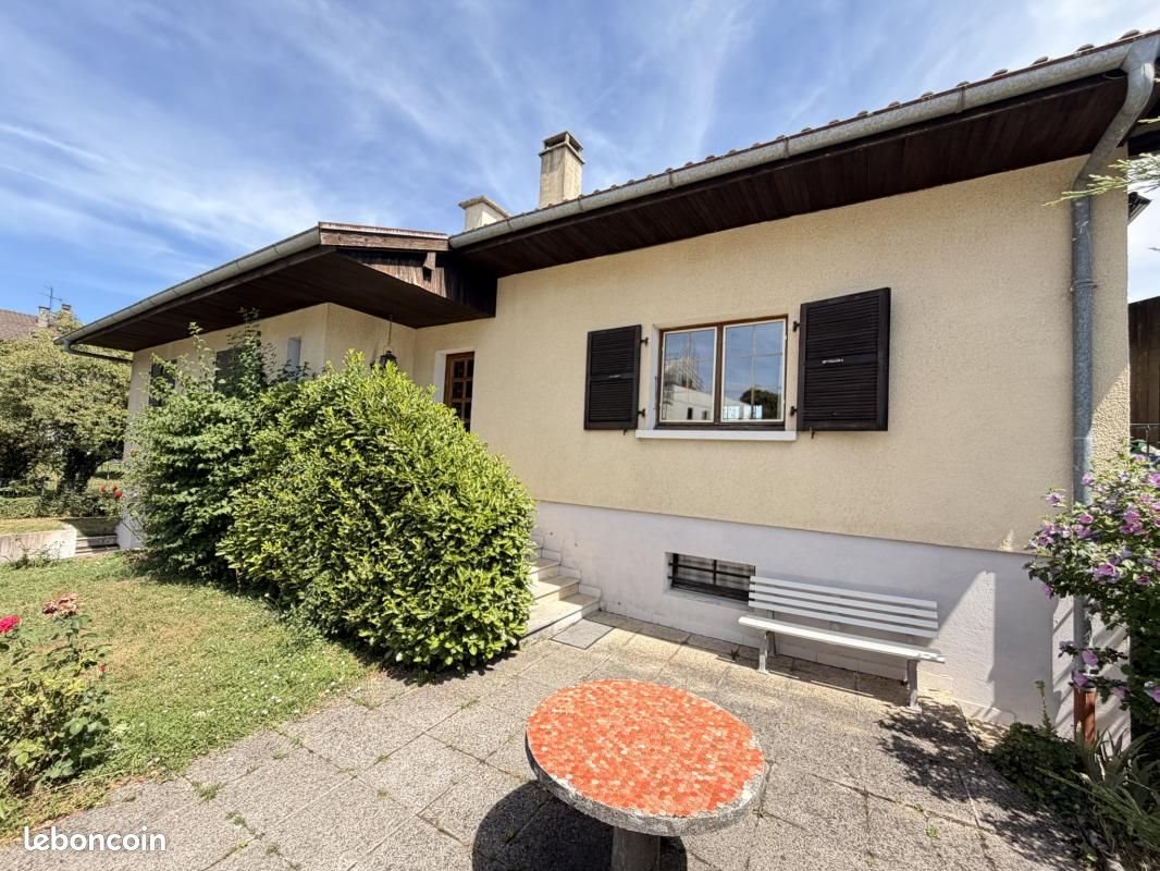 Maison à vendre, 162m², Vétraz-Monthoux