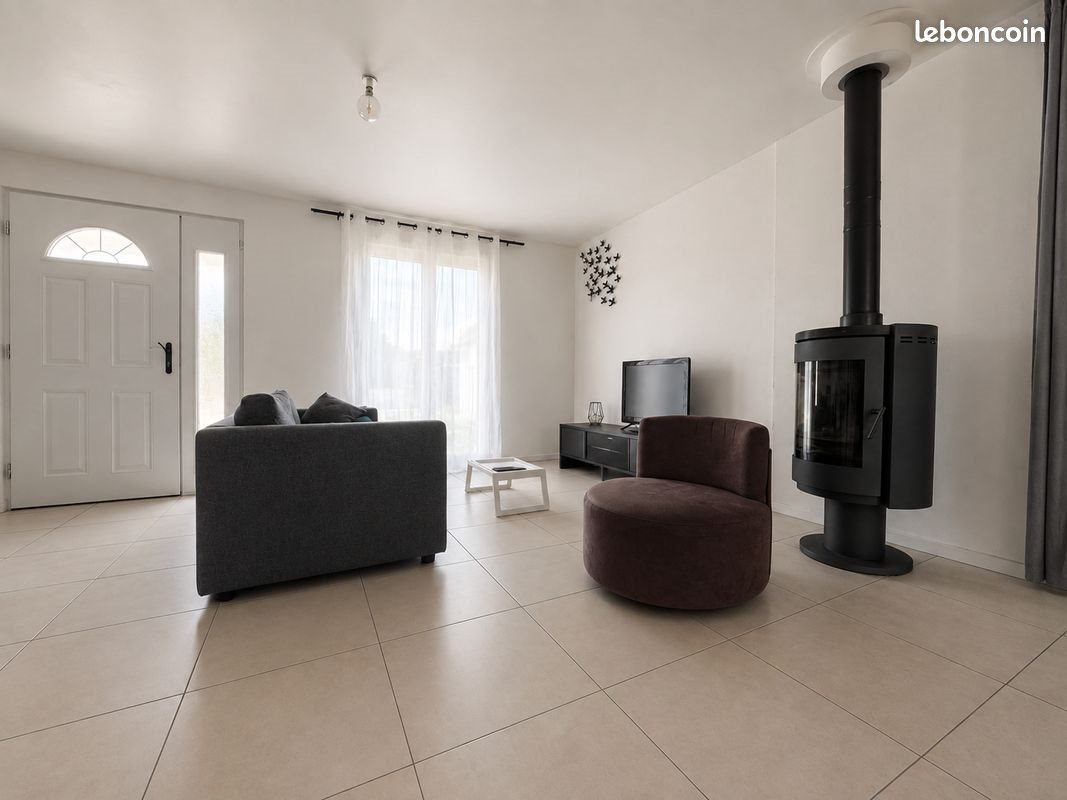Maison à louer, 102m², Mur-sur-Allier