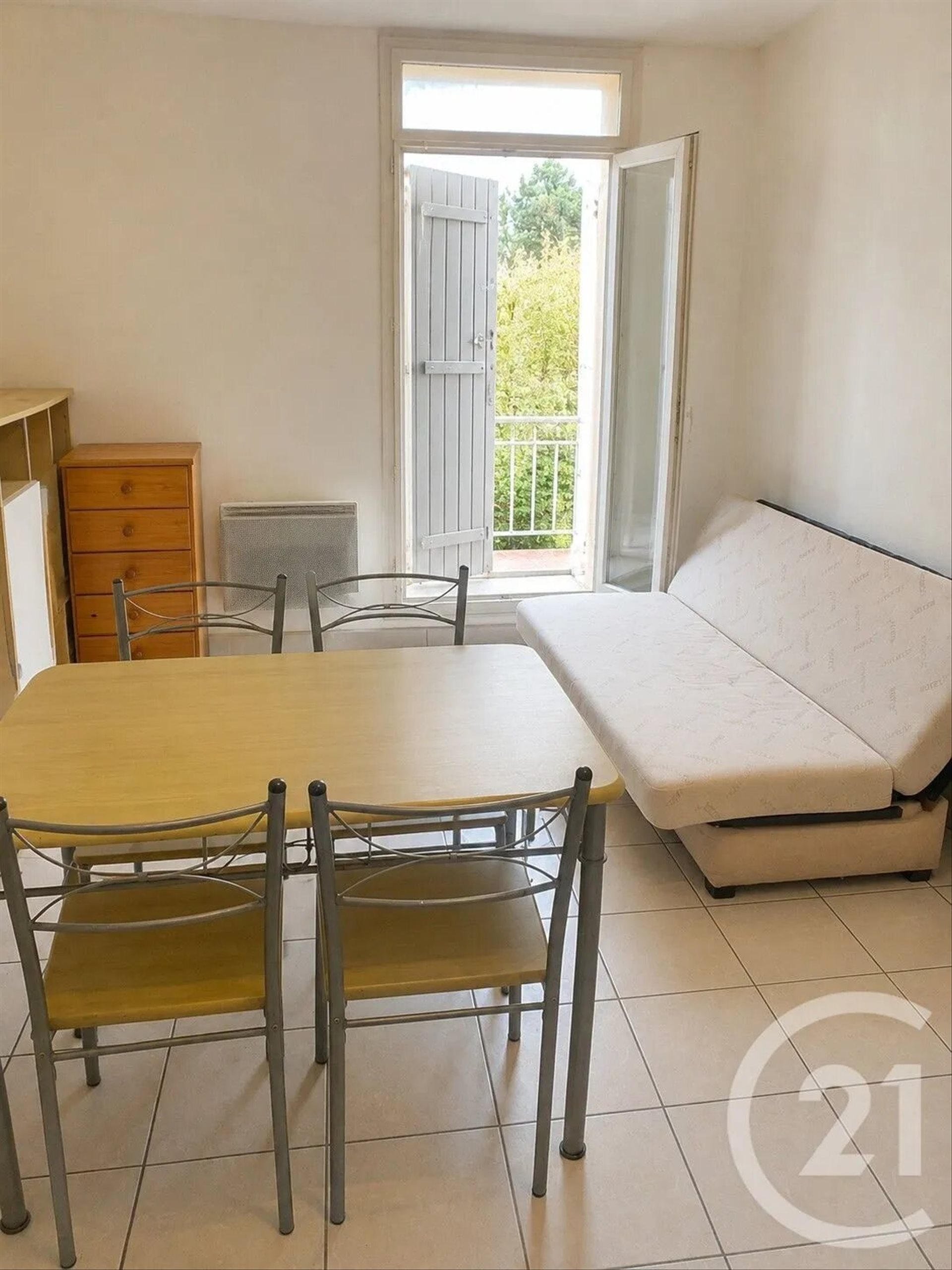 Appartement à louer, 29m², Montagnac