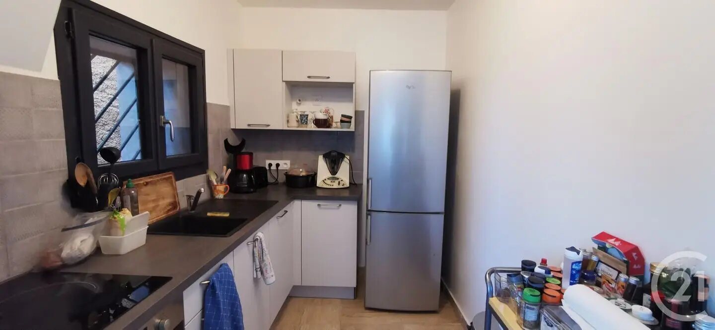 Appartement à louer, 70m², Roujan