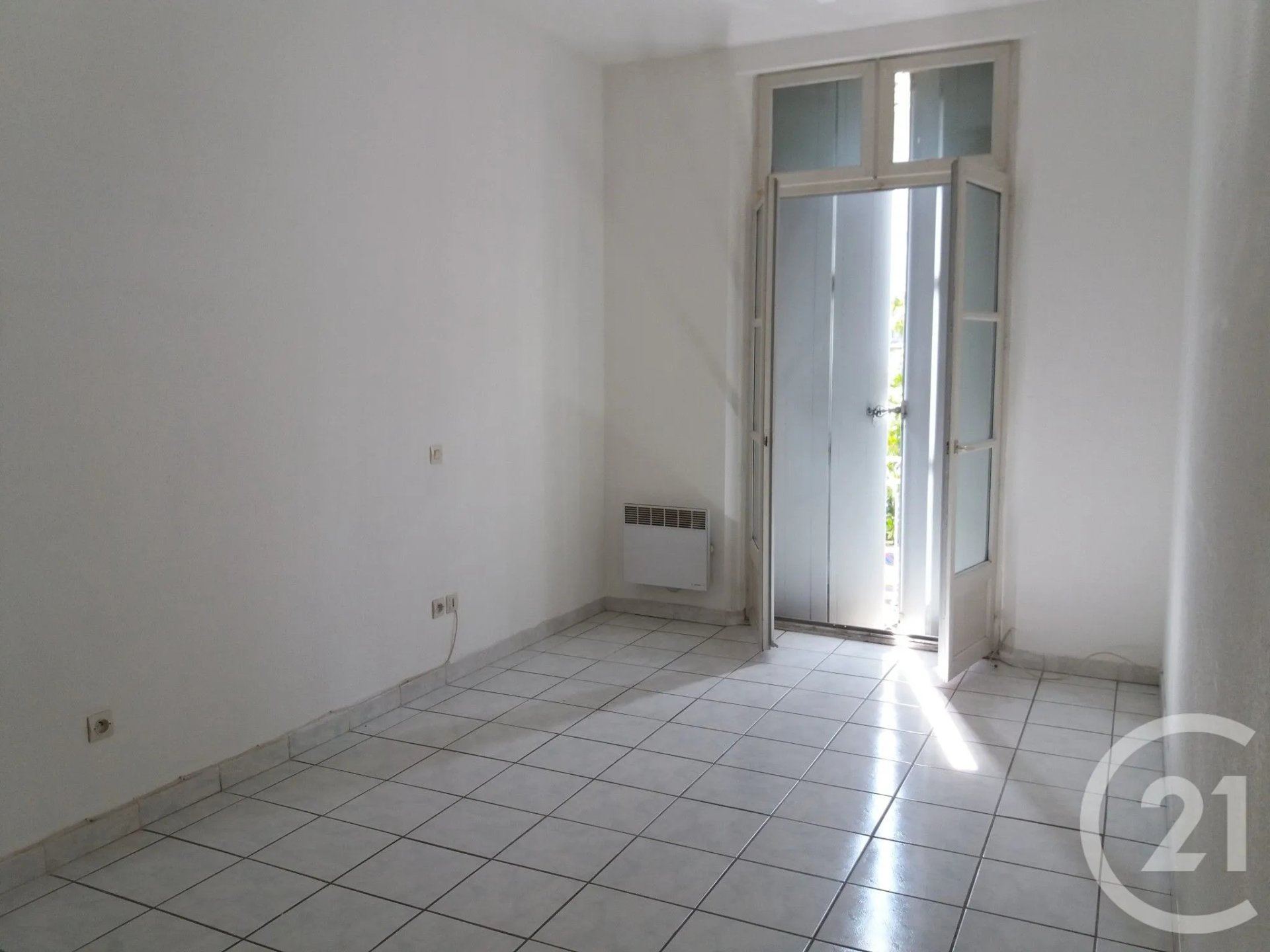 Appartement à louer, 82m², Pézenas